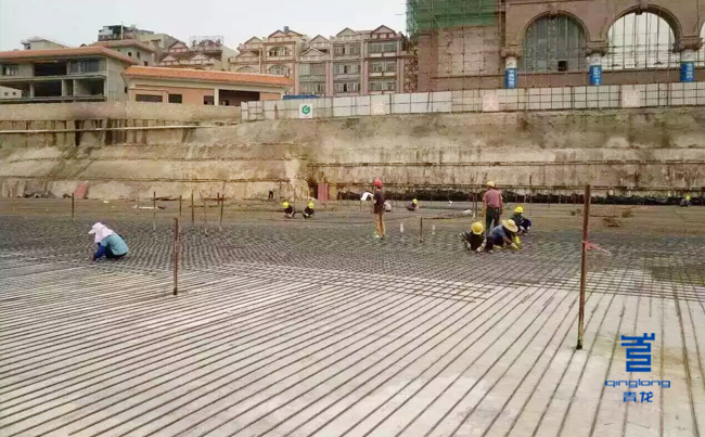 防水工程下一道工序綁扎鋼筋 貴港·平南中心商業(yè)廣場(圖4)