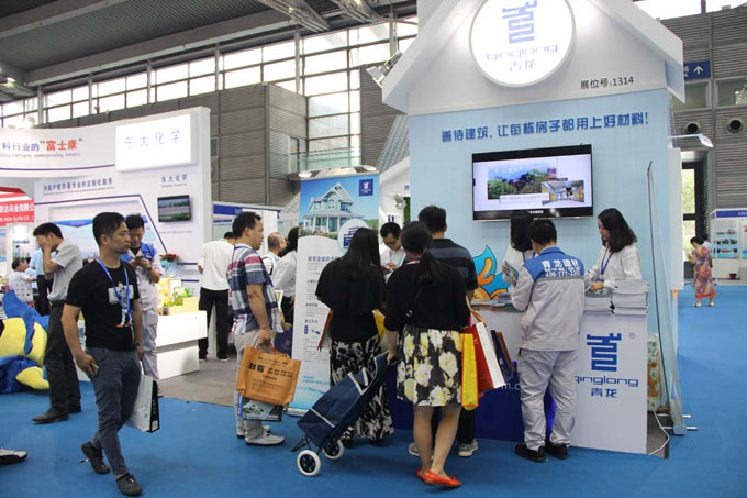 前臺(tái)為意向客戶贈(zèng)送青龍車(chē) 防水材料