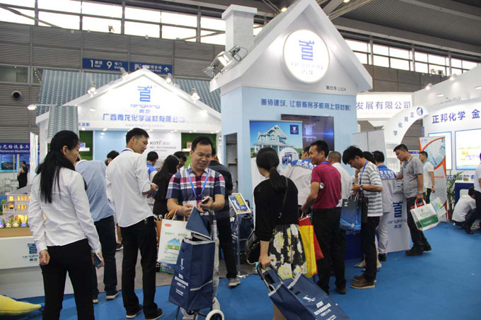 意向客戶對(duì)青龍車(chē)非常的滿意 防水材料