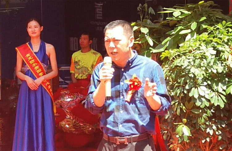 青龍防水董事長(zhǎng)宋敦清致辭 防水補(bǔ)漏