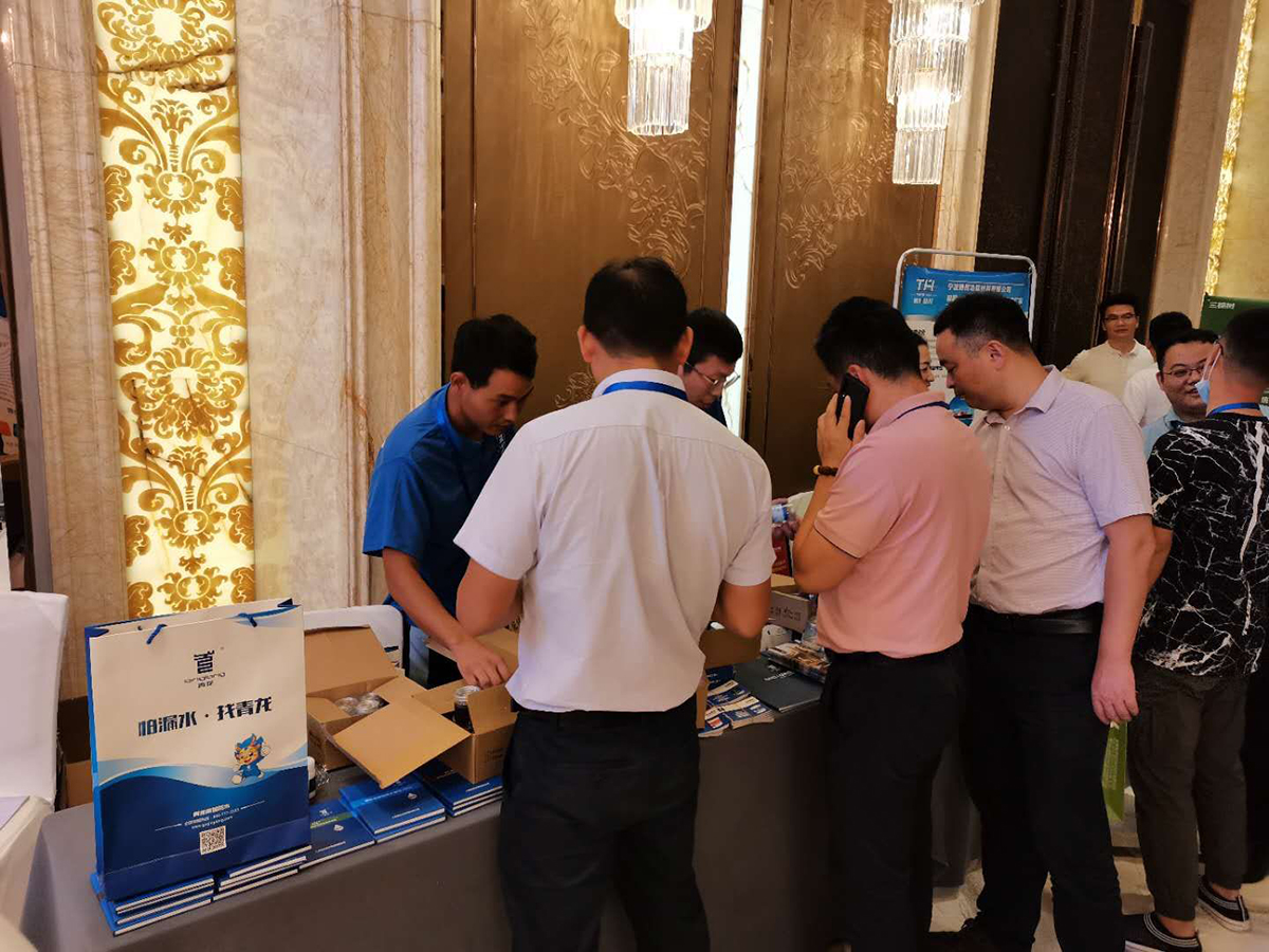 青龍質(zhì)量總監(jiān)張科論道寧波建筑防水協(xié)會(huì)年會(huì)(圖3) 青龍質(zhì)量總監(jiān)張科論道寧波建筑防水協(xié)會(huì)年會(huì)(圖3)